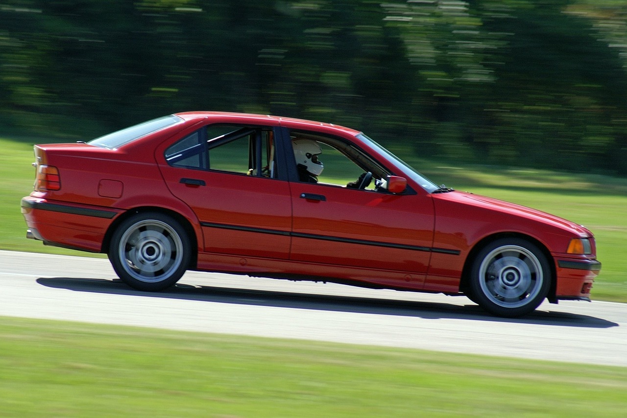 宝马M240I(宝马m240i双门轿跑车多少钱) 宝马M240I(宝马m240i双门轿跑车多少钱)