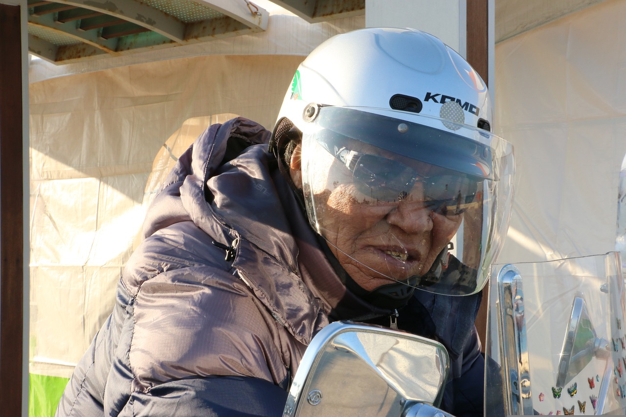 【摩托车头盔/摩托车头盔最建议买的三个牌子】